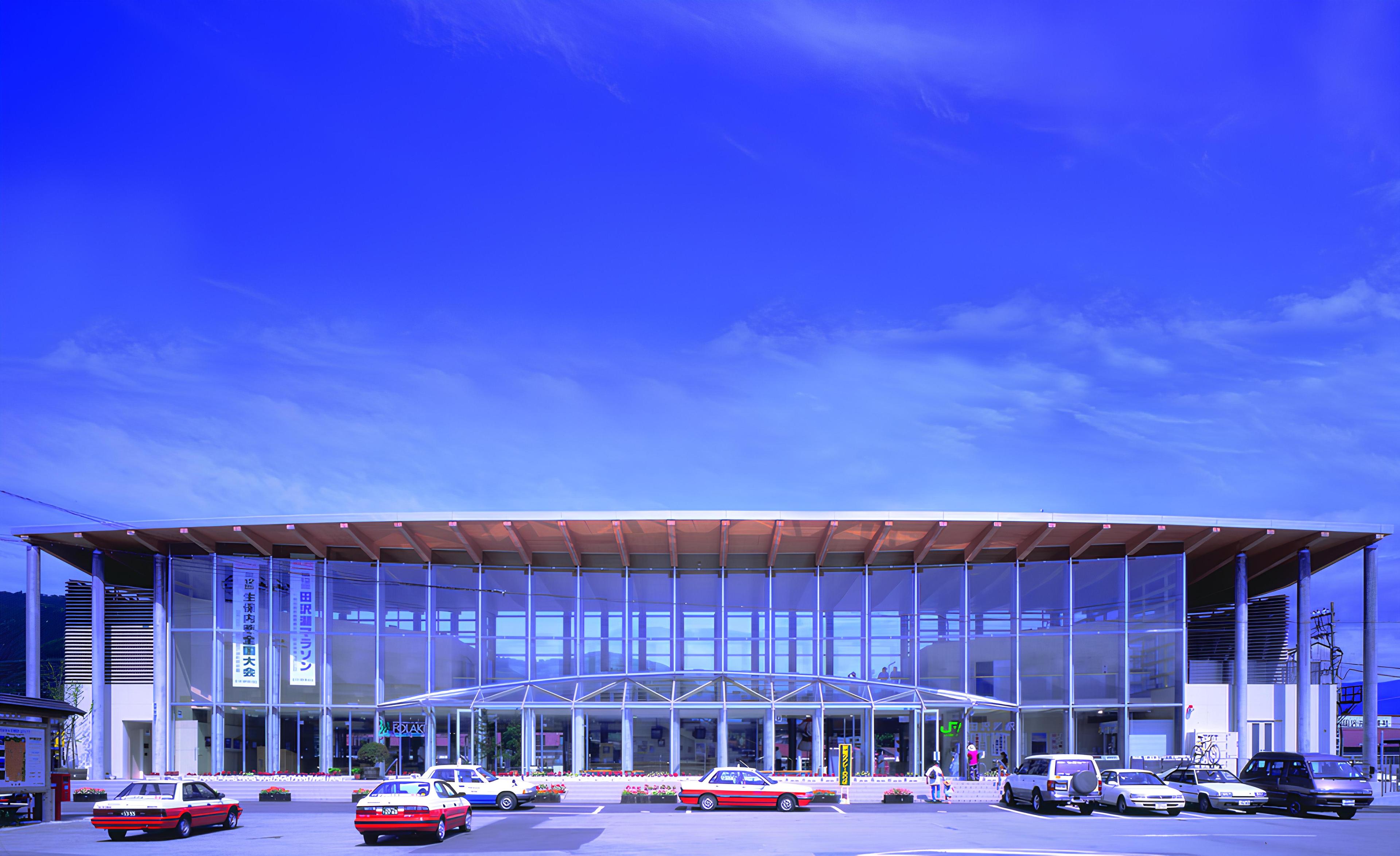 JR田沢湖駅舎/仙北市田沢湖観光情報センター