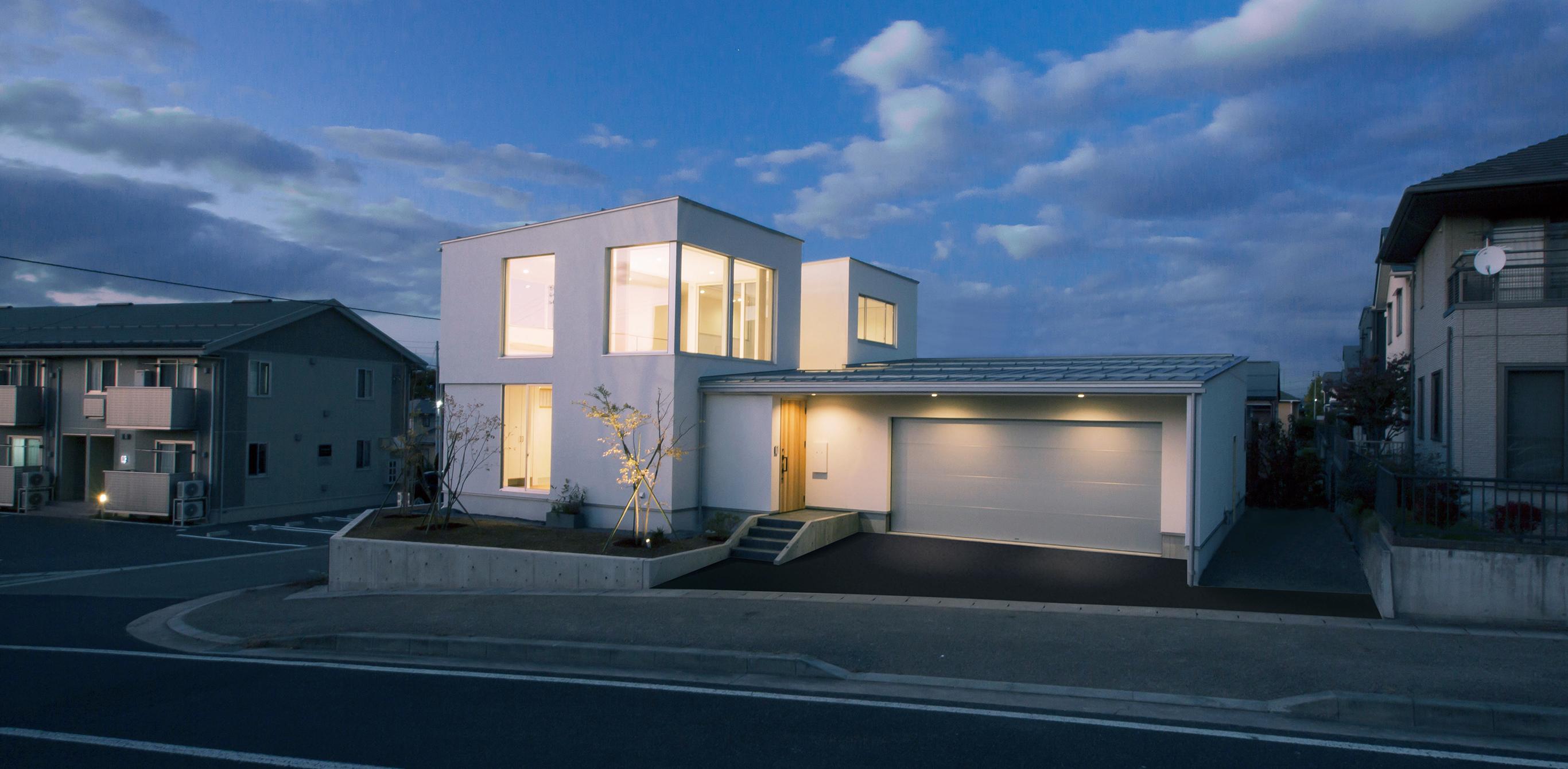 中庭を楽しむコートハウス